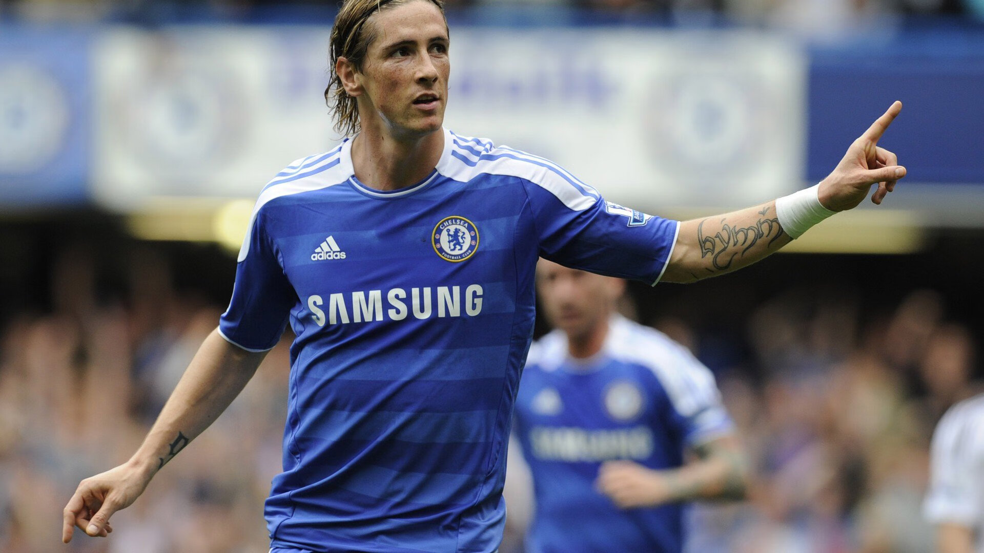 曼城全场控球主导打出压倒性表现，曼城踢什么阵型